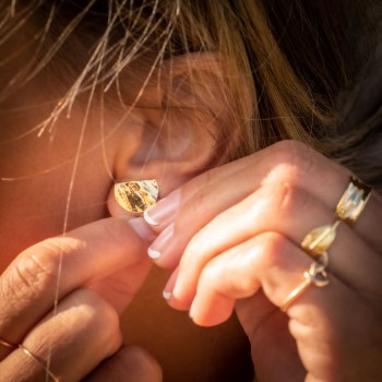 Grand demi-rond froissé.