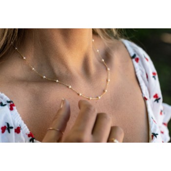 Collier orné de perles