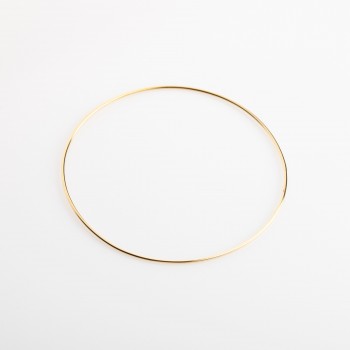 Bracelets femme fil rond rigide en or 9 carats.