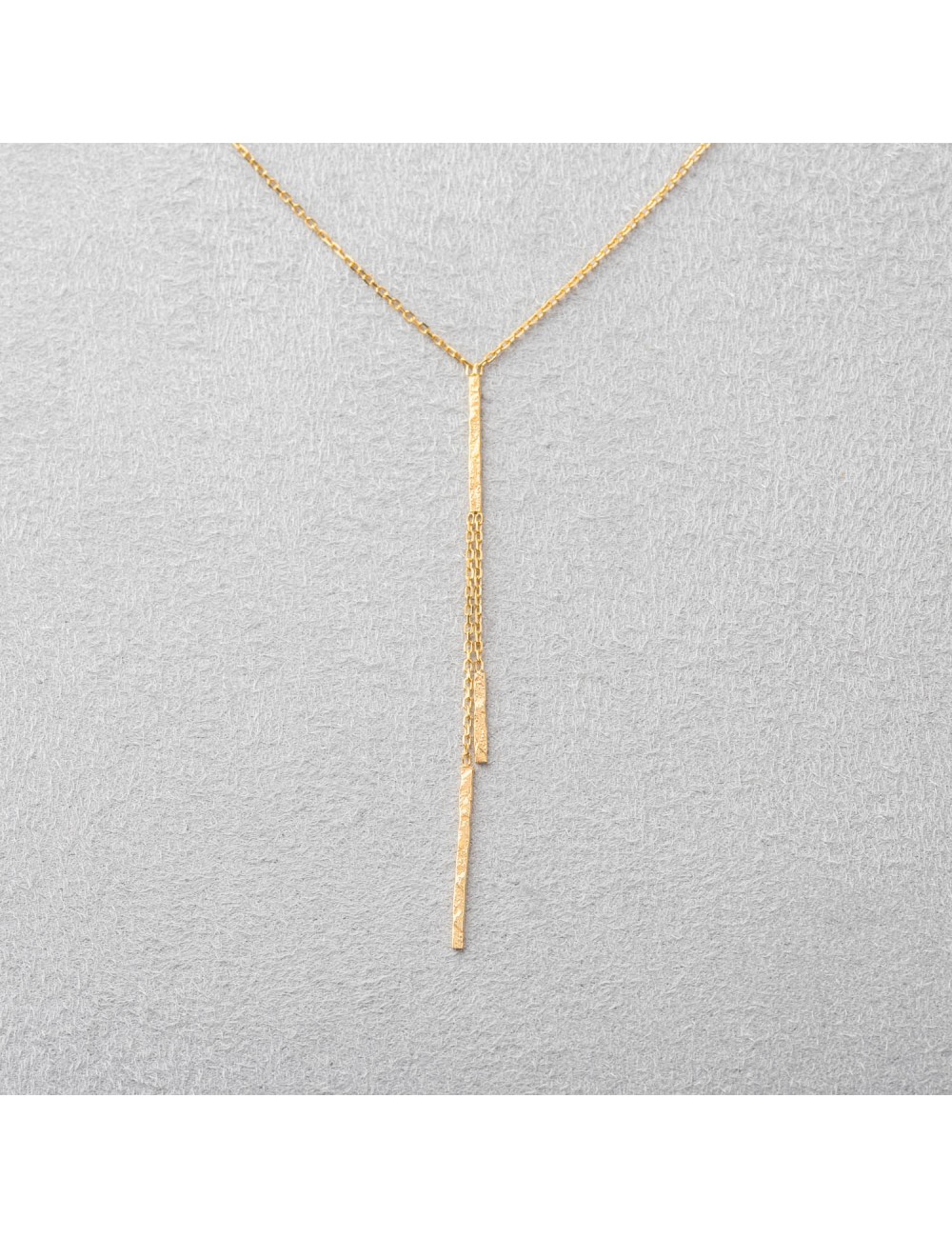 Collier en Y grunge. Collier en Y grunge.
