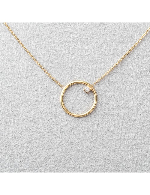 Collier cercle en Or poli 9 carats avec diamant de laboratoire.