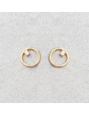 Boucles d'oreilles cercle fil rond  serti d'un diamant de laboratoire.