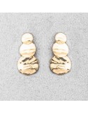 Boucles d'oreilles pendantes avec 3 ronds froissés dégradés.