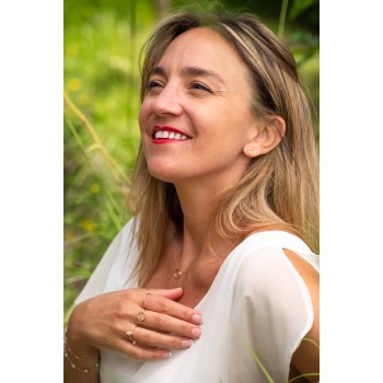 Boucles d'oreilles cercle fil rond  serti d'un diamant