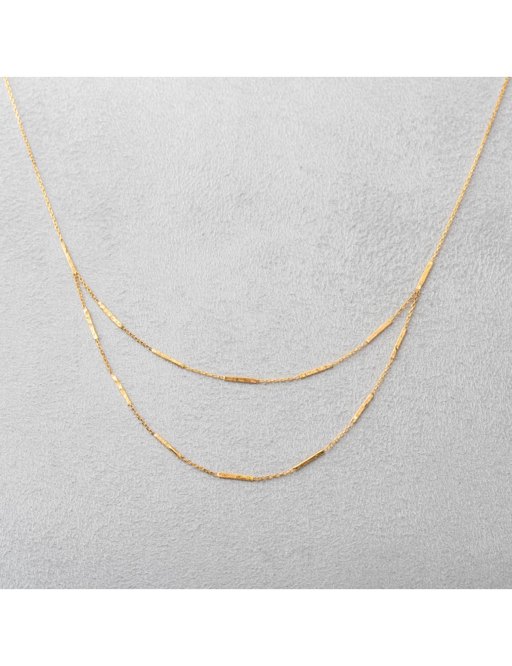 Collier femme double rang grunge en or 18 carats. Collier femme double rang grunge en or 18 carats.