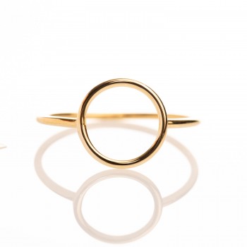 Bague femme rond ajouré en or 18 carats.