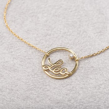 Bracelet personnalisable chaîne et son diamant de 0,03 carats en or 18 carats.