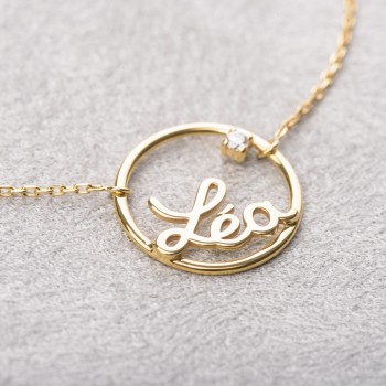 Bracelet personnalisable chaîne et son diamant de 0,03 carats en or 18 carats.